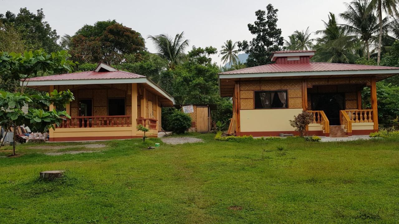 Paco'S Garden Home Stay Mambajao Eksteriør bilde