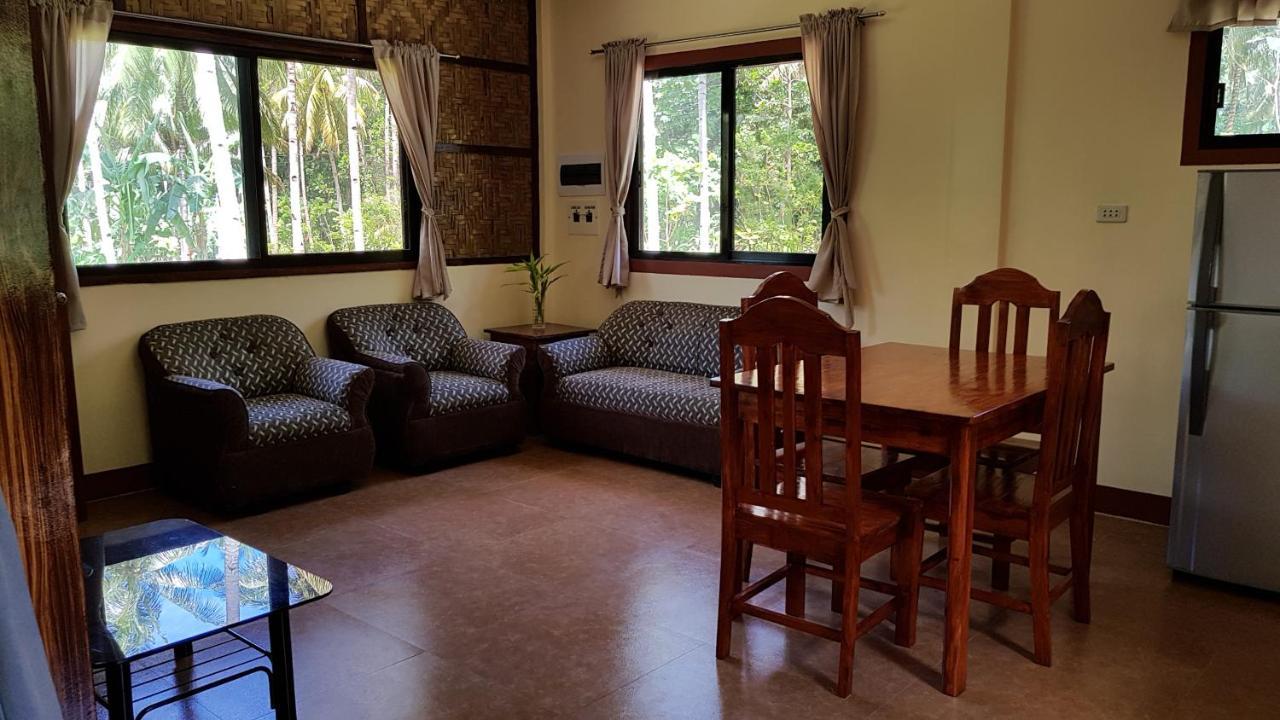 Paco'S Garden Home Stay Mambajao Eksteriør bilde