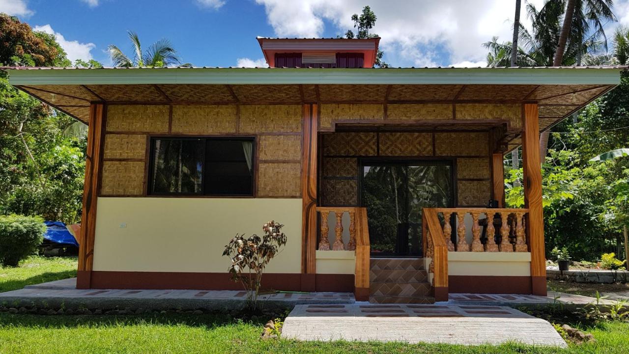 Paco'S Garden Home Stay Mambajao Eksteriør bilde