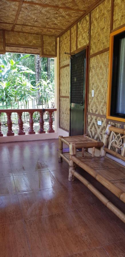 Paco'S Garden Home Stay Mambajao Eksteriør bilde