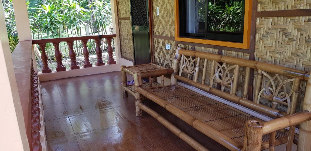 Paco'S Garden Home Stay Mambajao Eksteriør bilde