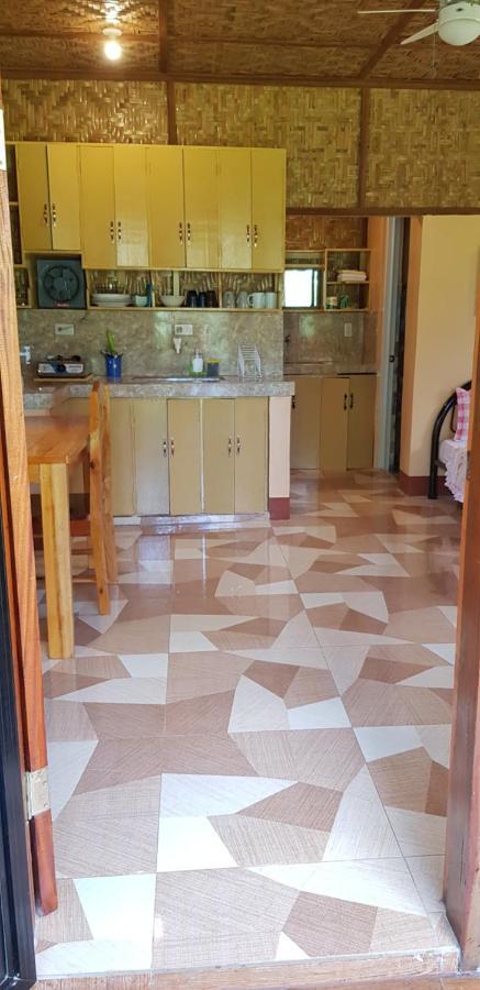 Paco'S Garden Home Stay Mambajao Eksteriør bilde