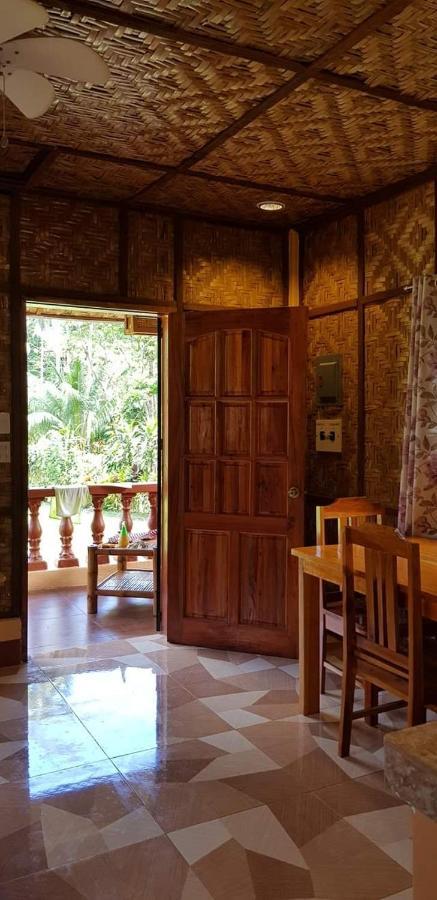 Paco'S Garden Home Stay Mambajao Eksteriør bilde