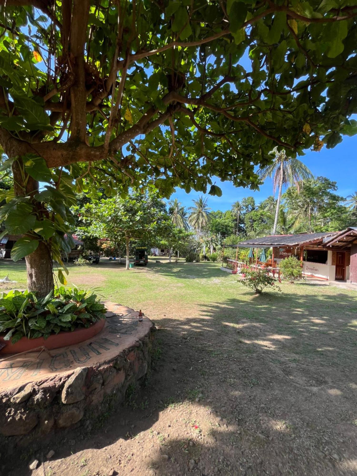 Paco'S Garden Home Stay Mambajao Eksteriør bilde