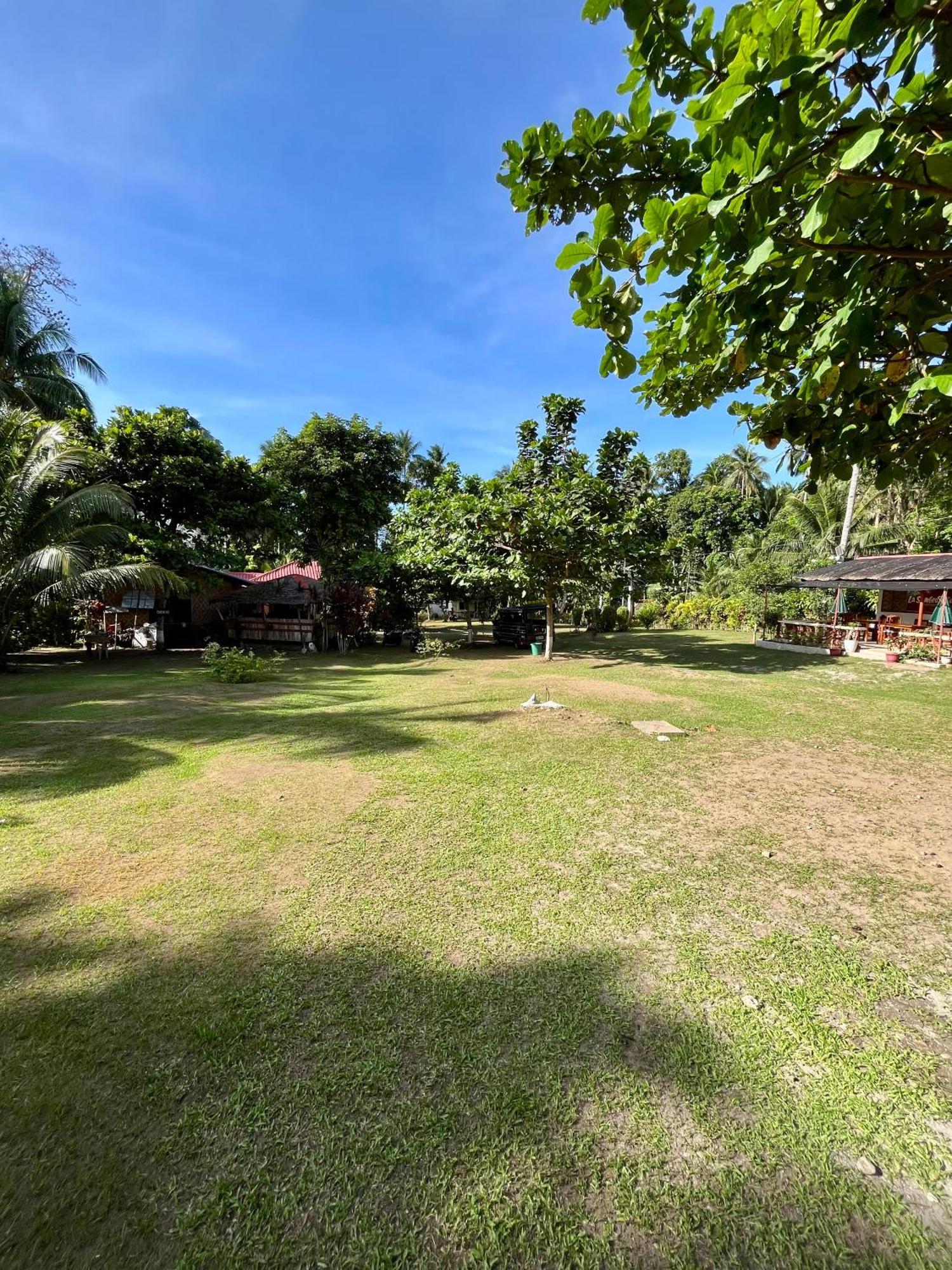 Paco'S Garden Home Stay Mambajao Eksteriør bilde