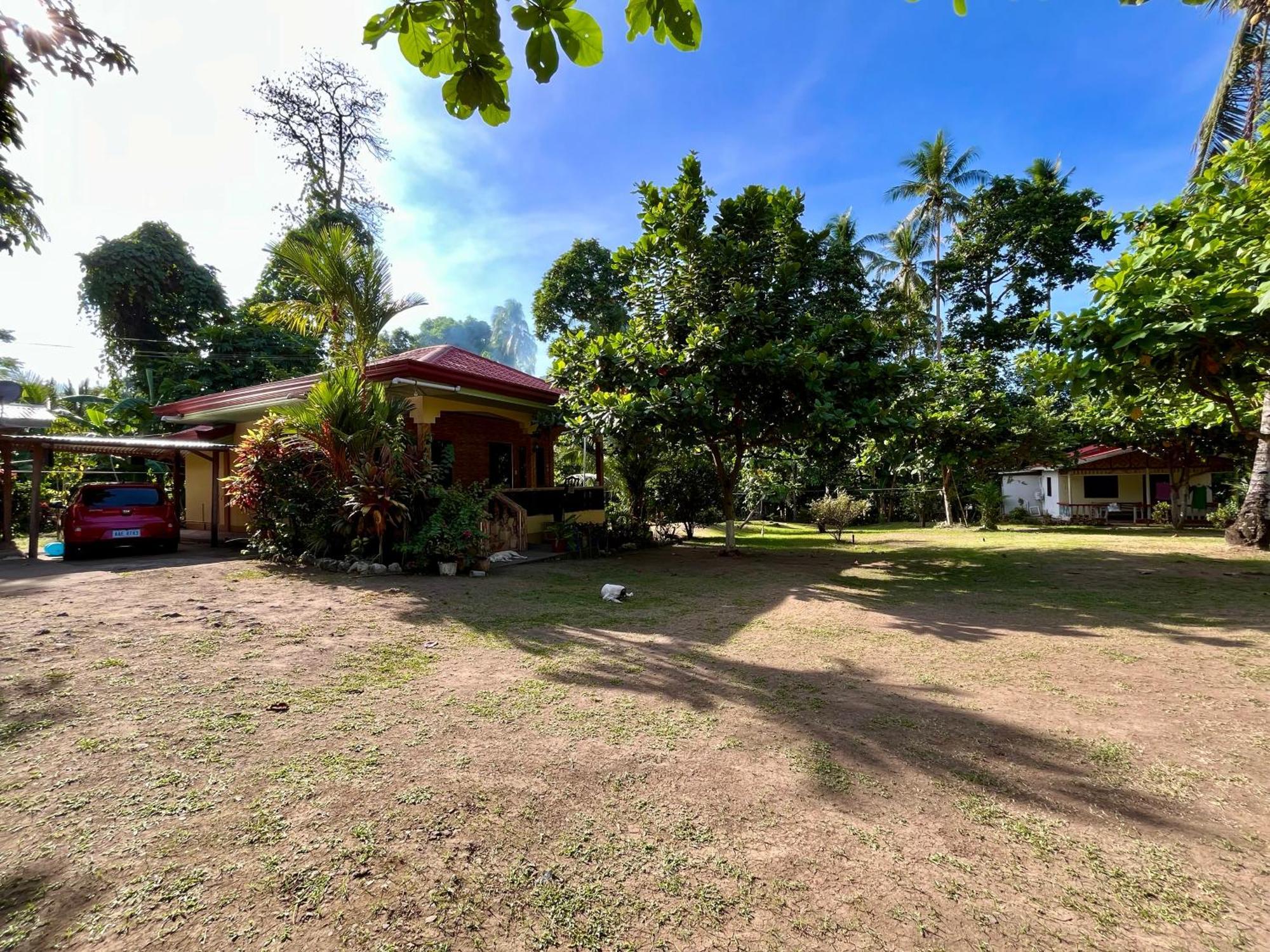 Paco'S Garden Home Stay Mambajao Eksteriør bilde